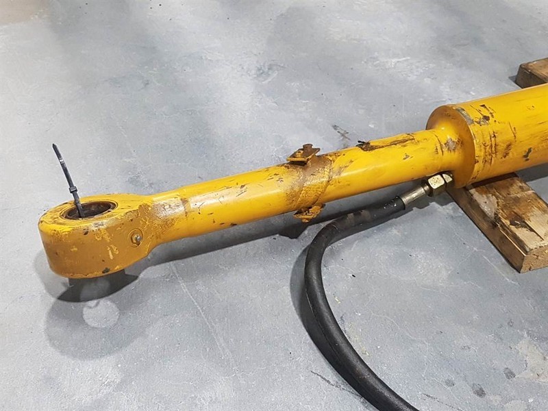 - Tilt cylinder/Kippzylinder/Nijgcilinder - Hydraulics: picture 3 - Tilt cylinder/Kippzylinder/Nijgcilinder - Hydraulics: picture 3