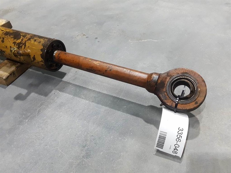 - Tilt cylinder/Kippzylinder/Nijgcilinder - Hydraulics: picture 3 - Tilt cylinder/Kippzylinder/Nijgcilinder - Hydraulics: picture 3