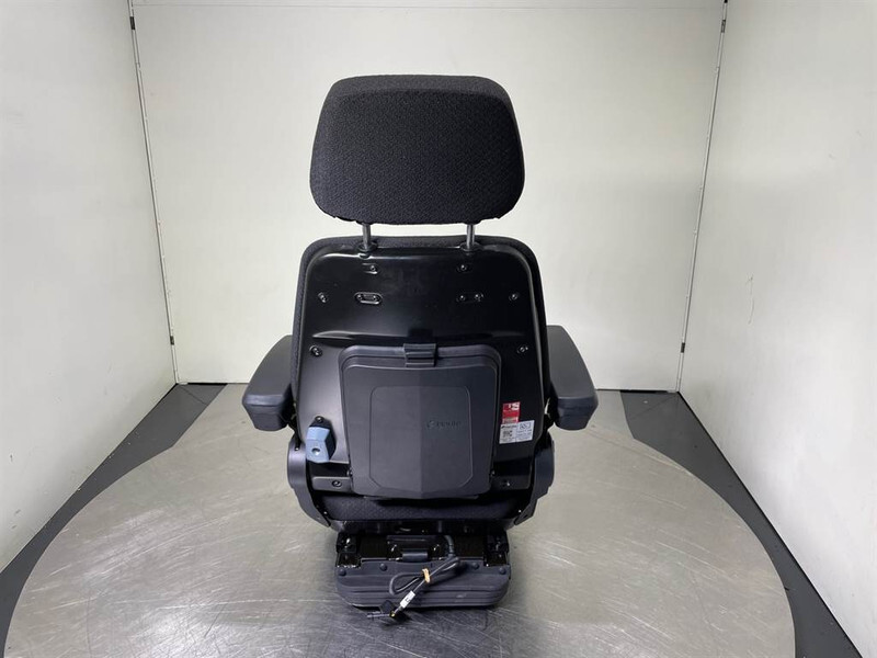 United Seats HIGHLANDER FABRIC 12V-Driver seat/Fahrersitz - Cab and interior for Construction machinery: picture 5 United Seats HIGHLANDER FABRIC 12V-Driver seat/Fahrersitz - Cab and interior for Construction machinery: picture 5