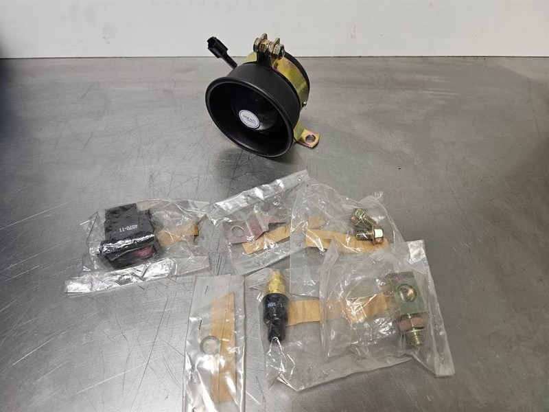 Volvo EC240 - Reversing warning unit/Achteruitrijalarm - Electrical system for Construction machinery: picture 1 Volvo EC240 - Reversing warning unit/Achteruitrijalarm - Electrical system for Construction machinery: picture 1