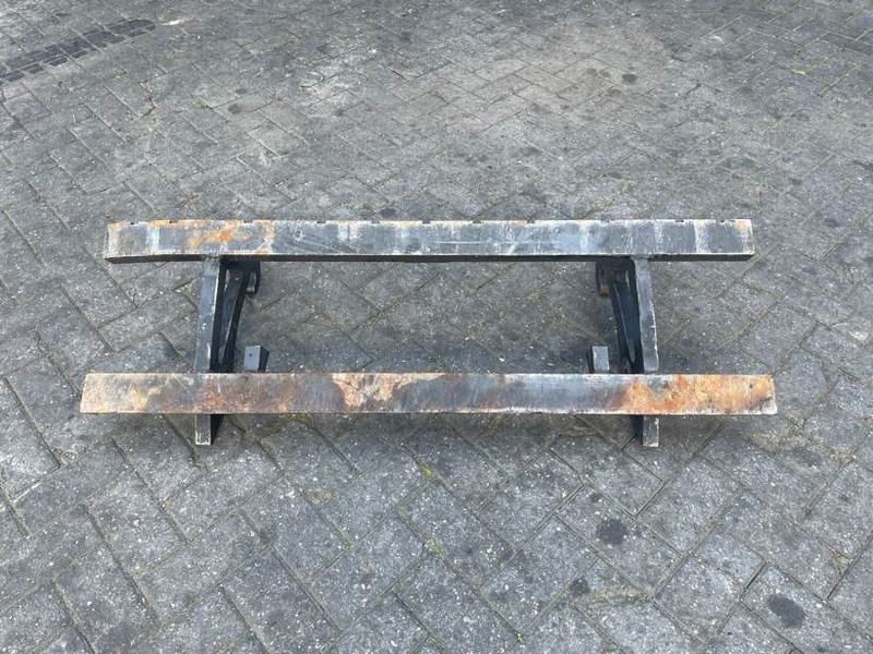 Volvo L28/L30/L35 - Forks/Palletgabeln/Palletvorken - Forks for Construction machinery: picture 3 Volvo L28/L30/L35 - Forks/Palletgabeln/Palletvorken - Forks for Construction machinery: picture 3
