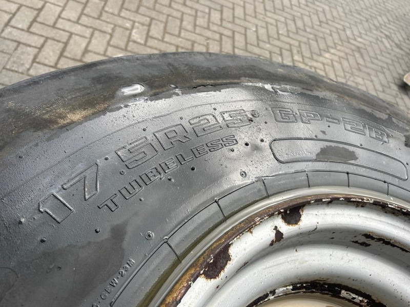 Volvo L40B-TP Speeder-Goodyear 17.5R25-Tire/Reifen/Band - Wheels and tires for Construction machinery: picture 3 Volvo L40B-TP Speeder-Goodyear 17.5R25-Tire/Reifen/Band - Wheels and tires for Construction machinery: picture 3