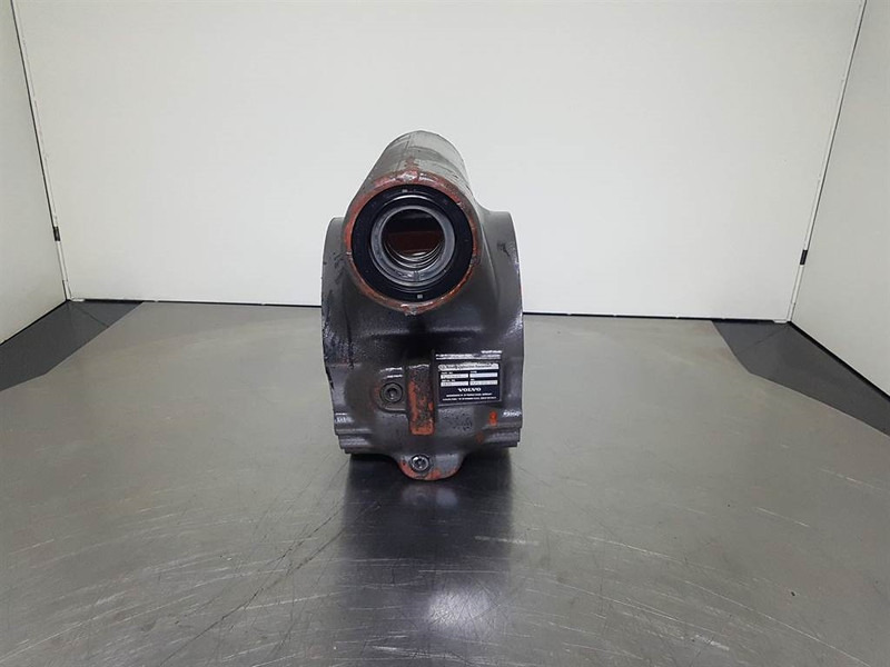 Volvo L45F-TP-ZF MT-L3045- 4475056009-Axle housing - Axle and parts for Construction machinery: picture 4 Volvo L45F-TP-ZF MT-L3045- 4475056009-Axle housing - Axle and parts for Construction machinery: picture 4