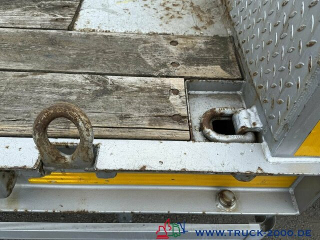 Goldhofer STN-L3-39/80 3Achsen hydraulische Rampen ABS/EBS - Low loader semi-trailer: picture 3 Goldhofer STN-L3-39/80 3Achsen hydraulische Rampen ABS/EBS - Low loader semi-trailer: picture 3