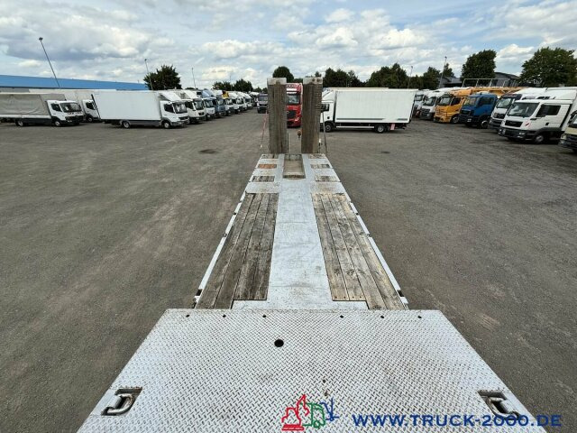 Goldhofer STN-L3-39/80 3Achsen hydraulische Rampen ABS/EBS - Low loader semi-trailer: picture 5 Goldhofer STN-L3-39/80 3Achsen hydraulische Rampen ABS/EBS - Low loader semi-trailer: picture 5