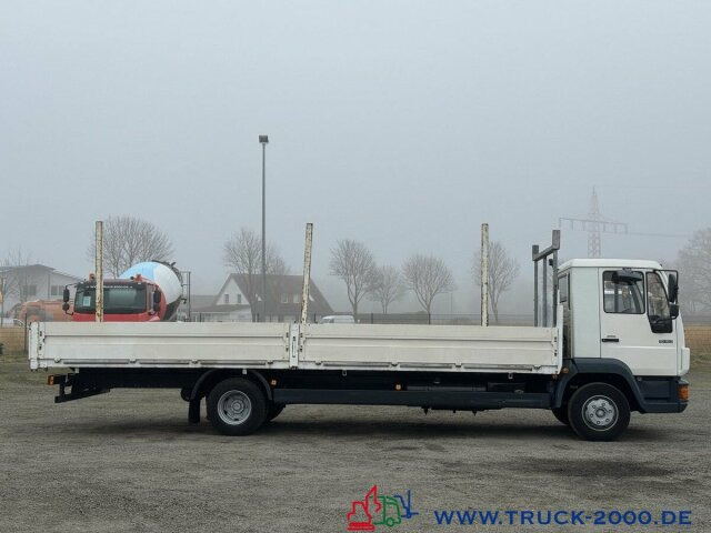 Dropside/ Flatbed truck MAN 10.163 Lange Pritsche 7.10m 3 Sitzer Nur 217TKM: picture 8