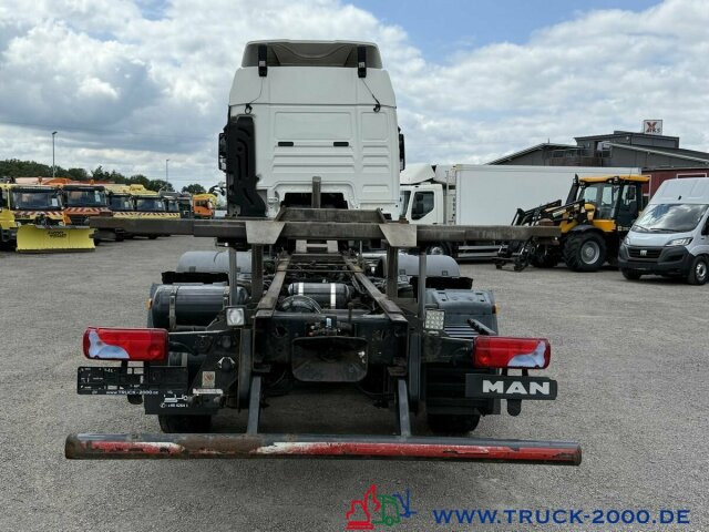 MAN TGX 26.480 XLX Haus Bett hydr Hub Multi Wechsler - Container transporter/ Swap body truck: picture 3 MAN TGX 26.480 XLX Haus Bett hydr Hub Multi Wechsler - Container transporter/ Swap body truck: picture 3
