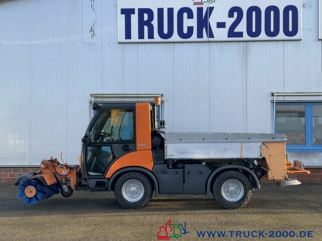 Multicar Tremo X56 Winterdienst Streuer + Besen NUR5569KM - Road sweeper: picture 2 Multicar Tremo X56 Winterdienst Streuer + Besen NUR5569KM - Road sweeper: picture 2