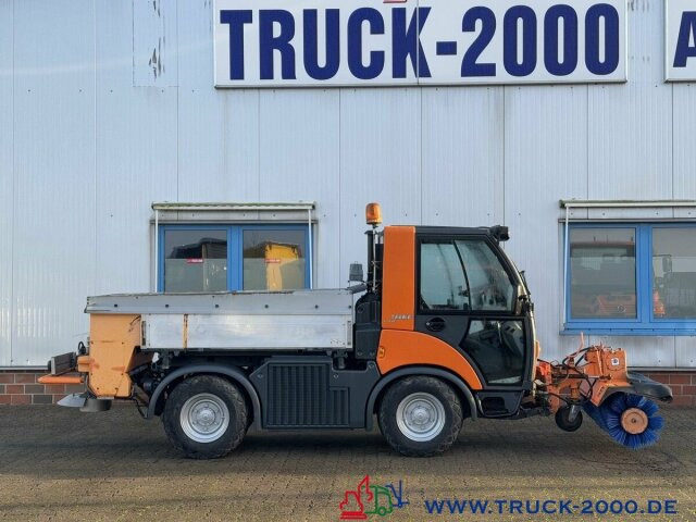 Multicar Tremo X56 Winterdienst Streuer + Besen NUR5569KM - Road sweeper: picture 3 Multicar Tremo X56 Winterdienst Streuer + Besen NUR5569KM - Road sweeper: picture 3