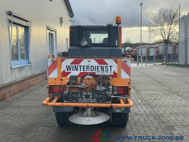 Multicar Tremo X56 Winterdienst Streuer + Besen NUR8568KM - Road sweeper: picture 5 Multicar Tremo X56 Winterdienst Streuer + Besen NUR8568KM - Road sweeper: picture 5