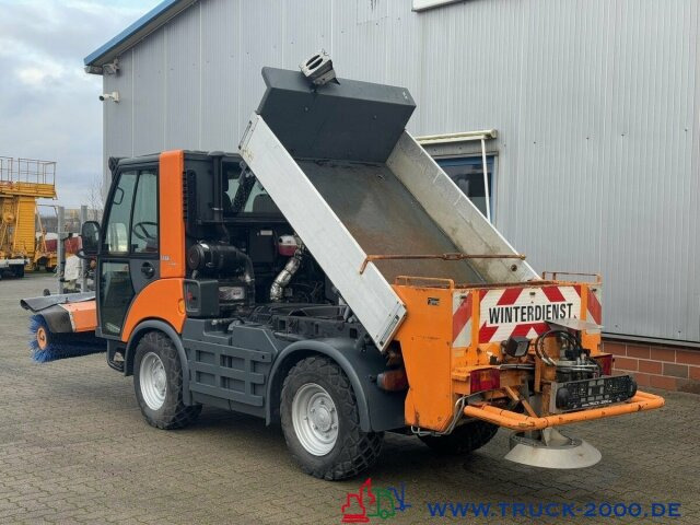 Multicar Tremo X56 Winterdienst Streuer + Besen NUR8568KM - Road sweeper: picture 3 Multicar Tremo X56 Winterdienst Streuer + Besen NUR8568KM - Road sweeper: picture 3