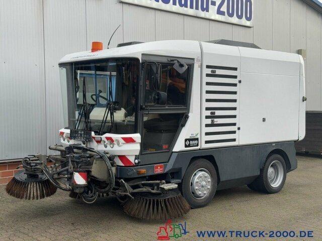 Ravo 540 3 Besensystem Sweeper + Sprühen 50 Km/h - Road sweeper: picture 1 Ravo 540 3 Besensystem Sweeper + Sprühen 50 Km/h - Road sweeper: picture 1