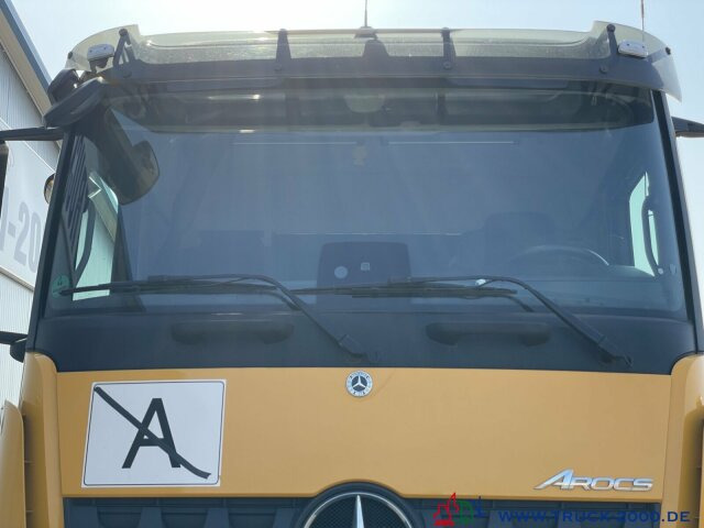 Mercedes-Benz Arocs 1846 4x4 (HAD) Kipphydraulik Euro 6 1.Hand - Tractor unit: picture 5 Mercedes-Benz Arocs 1846 4x4 (HAD) Kipphydraulik Euro 6 1.Hand - Tractor unit: picture 5