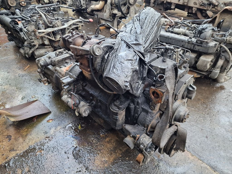 Cummins B215 - Engine: picture 2 Cummins B215 - Engine: picture 2