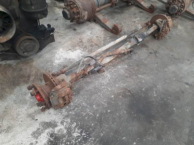 DAF 45 - Front axle for Truck: picture 1 DAF 45 - Front axle for Truck: picture 1
