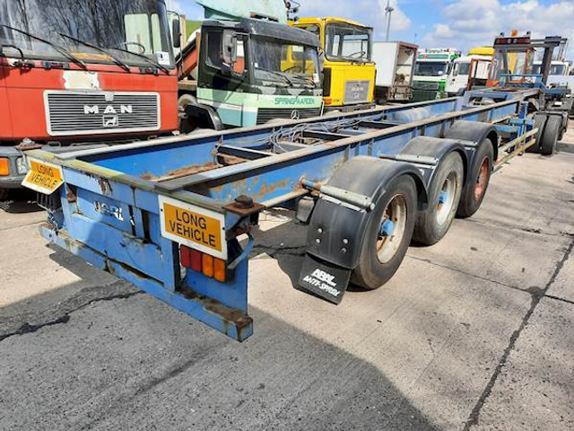 MC ELVANEY MOTORS LTD 40FT - Container transporter/ Swap body semi-trailer: picture 1 MC ELVANEY MOTORS LTD 40FT - Container transporter/ Swap body semi-trailer: picture 1