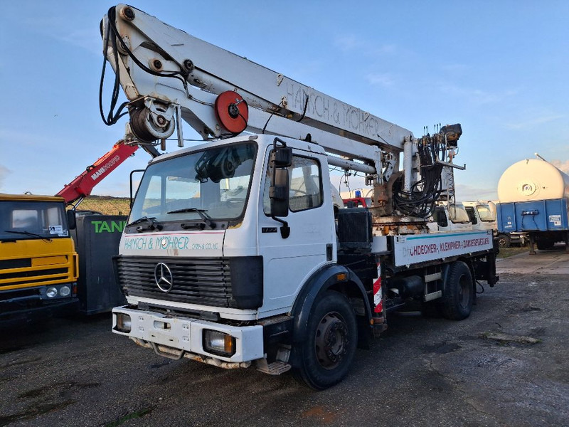 Mercedes-Benz 1722K - Crane truck: picture 1 Mercedes-Benz 1722K - Crane truck: picture 1