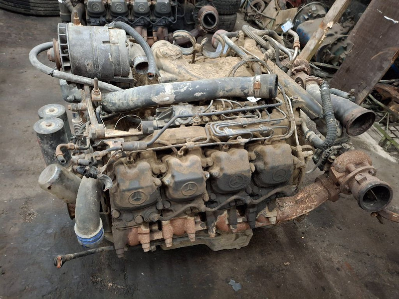 Mercedes-Benz OM442LA - Engine: picture 1 Mercedes-Benz OM442LA - Engine: picture 1