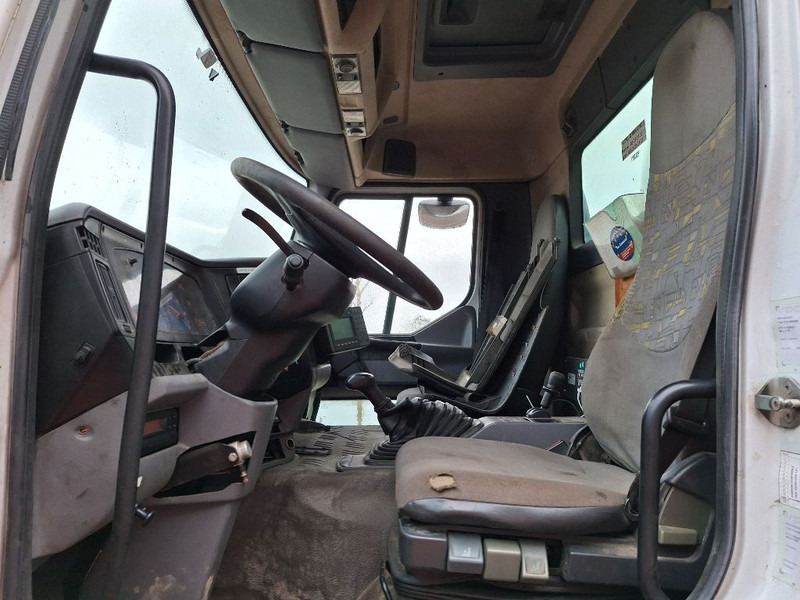 Renault PREMIUM 270 GAS / LPG - Tank truck: picture 5 Renault PREMIUM 270 GAS / LPG - Tank truck: picture 5