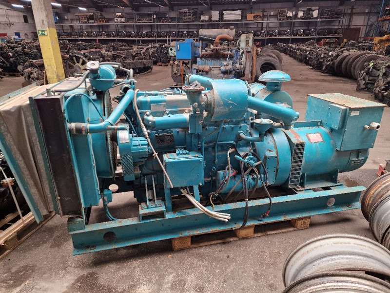 DAF 825 TURBO - Spare parts: picture 2 DAF 825 TURBO - Spare parts: picture 2