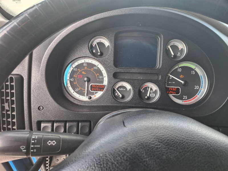DAF XF105.460 - Tractor unit: picture 2 DAF XF105.460 - Tractor unit: picture 2