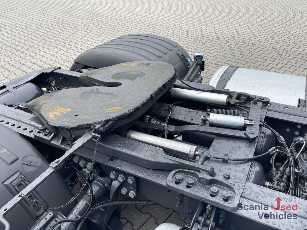 SCANIA R 460 A4x2EB RETARDER P-AIRCO MEGA VECTO 3 - Tractor unit: picture 3 SCANIA R 460 A4x2EB RETARDER P-AIRCO MEGA VECTO 3 - Tractor unit: picture 3