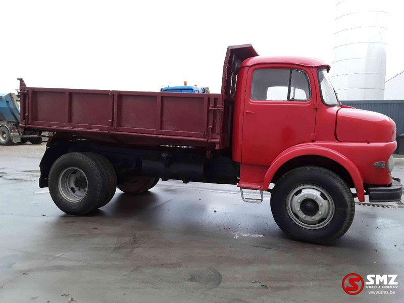 Mercedes-Benz axle broken / pont cassé - Tipper: picture 4 Mercedes-Benz axle broken / pont cassé - Tipper: picture 4