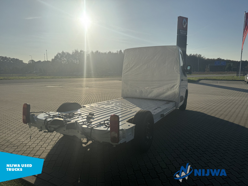 Renault Master E-Tech 145 L3H1 platform cabine - Commercial vehicle, Electric van: picture 4 Renault Master E-Tech 145 L3H1 platform cabine - Commercial vehicle, Electric van: picture 4