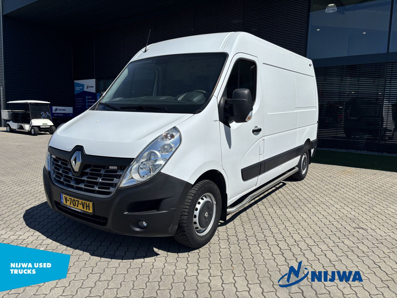 Renault Master T35 170 L2H3 Camera + Trekhaak Kasten - Panel van: picture 1 Renault Master T35 170 L2H3 Camera + Trekhaak Kasten - Panel van: picture 1