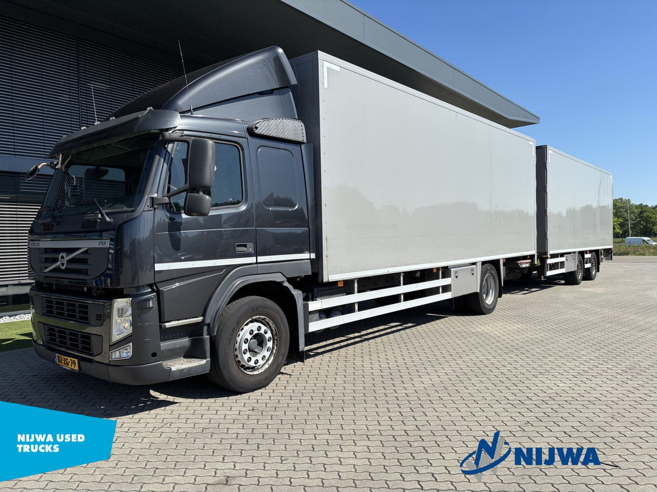 Volvo FM 330 4x2 I.C.M. HERTOGHS Aanhangwagen - Box truck: picture 1 Volvo FM 330 4x2 I.C.M. HERTOGHS Aanhangwagen - Box truck: picture 1