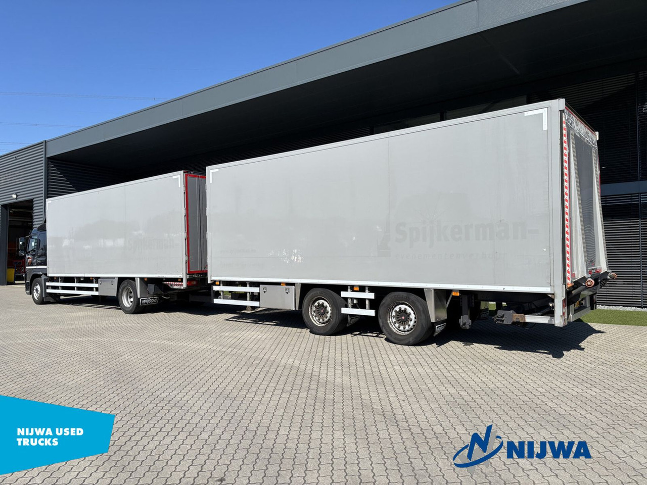 Volvo FM 330 4x2 I.C.M. HERTOGHS Aanhangwagen - Box truck: picture 4 Volvo FM 330 4x2 I.C.M. HERTOGHS Aanhangwagen - Box truck: picture 4