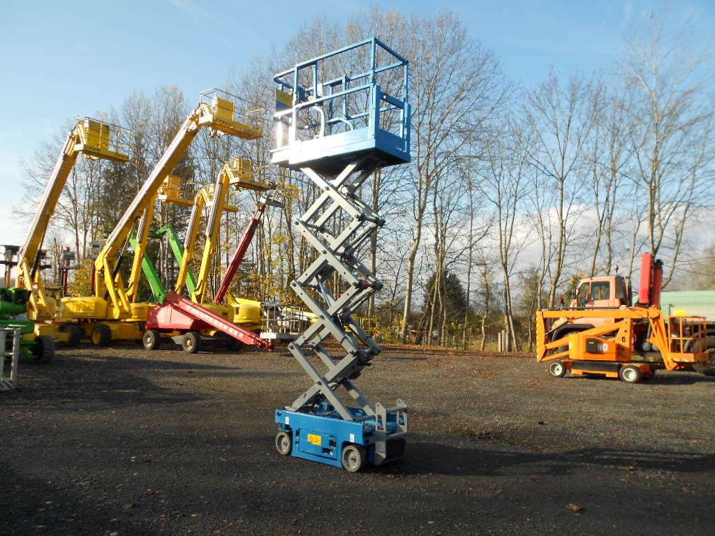 Genie GS 1330, Scherenarbeitsbühne Genie 5,9 m - Scissor lift: picture 4 Genie GS 1330, Scherenarbeitsbühne Genie 5,9 m - Scissor lift: picture 4