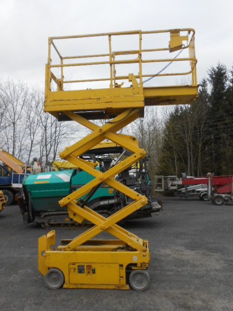 Genie GS 1530, Scherenarbeitsbühne Genie 6,6m - Truck mounted aerial platform: picture 5 Genie GS 1530, Scherenarbeitsbühne Genie 6,6m - Truck mounted aerial platform: picture 5