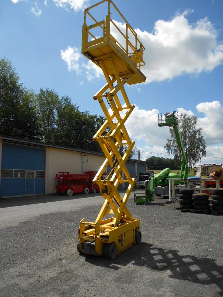 Genie GS 1932, Scherenarbeitsbühne Genie 8 m Genie GS 1932, Scherenarbeitsbühne Genie 8 m - Scissor lift: picture 2 Genie GS 1932, Scherenarbeitsbühne Genie 8 m Genie GS 1932, Scherenarbeitsbühne Genie 8 m - Scissor lift: picture 2