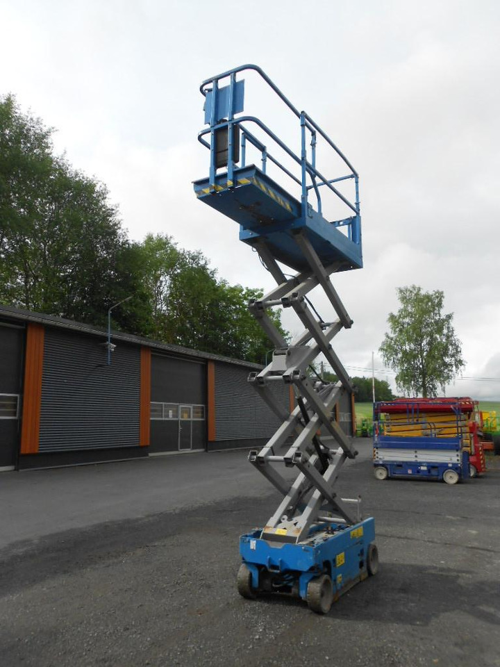 Genie GS 1932, Scherenarbeitsbühne Genie 8 m Genie GS 1932, Scherenarbeitsbühne Genie 8 m - Scissor lift: picture 2 Genie GS 1932, Scherenarbeitsbühne Genie 8 m Genie GS 1932, Scherenarbeitsbühne Genie 8 m - Scissor lift: picture 2