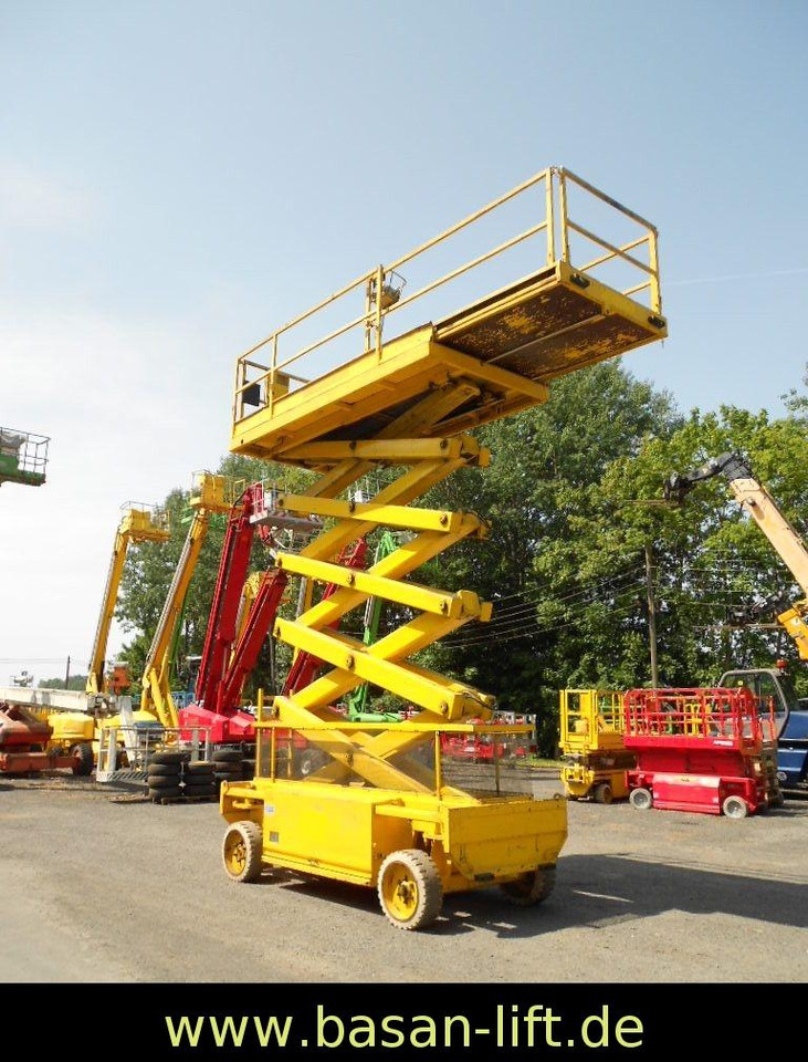 Liftlux SL153-18E2, Scherenbühne 17,3 m - Scissor lift: picture 3 Liftlux SL153-18E2, Scherenbühne 17,3 m - Scissor lift: picture 3