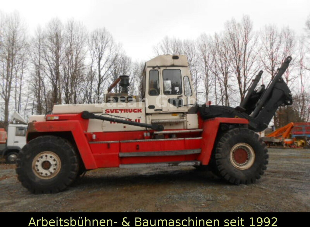 Rundholzstapler/Logstacker Svetruck TMF 15/11-54 Rundholzstapler/Logstacker Svetruck TMF 15/11-54 - Material handling equipment: picture 3 Rundholzstapler/Logstacker Svetruck TMF 15/11-54 Rundholzstapler/Logstacker Svetruck TMF 15/11-54 - Material handling equipment: picture 3
