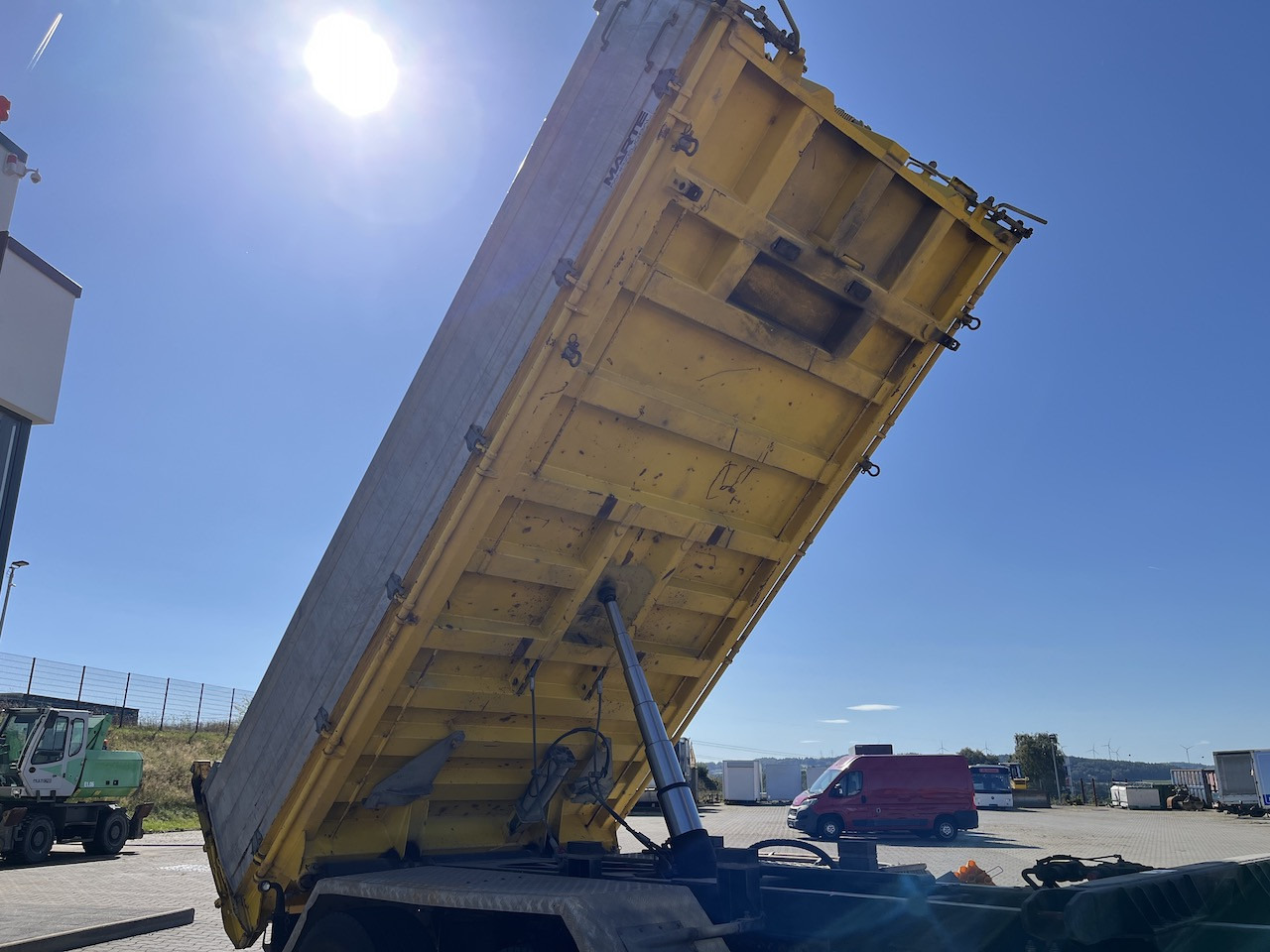 MAN TGS 28.480 6x4 Dreiseitenkipper Allrad Liftachse - Tipper: picture 2 MAN TGS 28.480 6x4 Dreiseitenkipper Allrad Liftachse - Tipper: picture 2