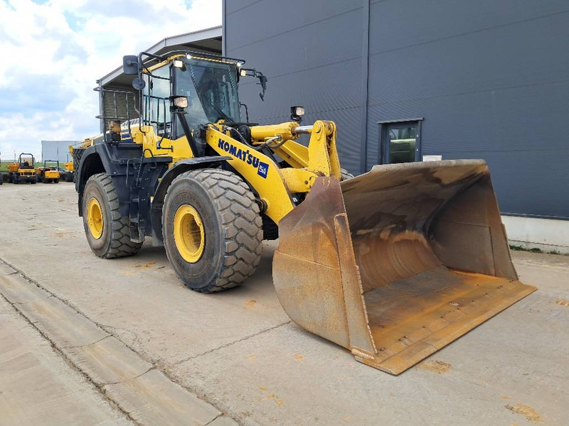 Komatsu WA480-8 - Wheel loader: picture 1 Komatsu WA480-8 - Wheel loader: picture 1