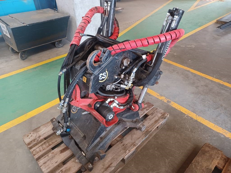 ROTOTILT R4 - Tiltrotator: picture 3 ROTOTILT R4 - Tiltrotator: picture 3