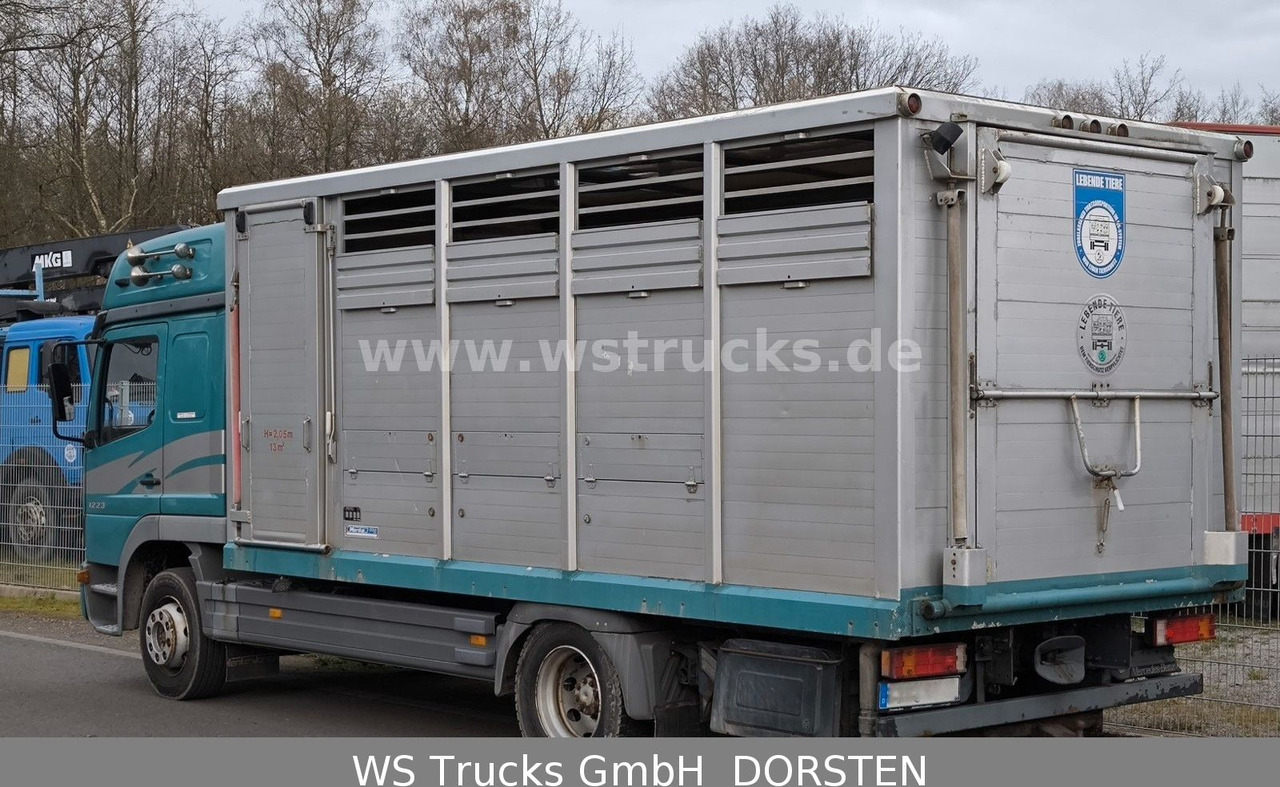 Mercedes-Benz Atego 1223 1 Stock Hohe Gitter !SEHR GEPFLEGT! - Horse truck: picture 3 Mercedes-Benz Atego 1223 1 Stock Hohe Gitter !SEHR GEPFLEGT! - Horse truck: picture 3