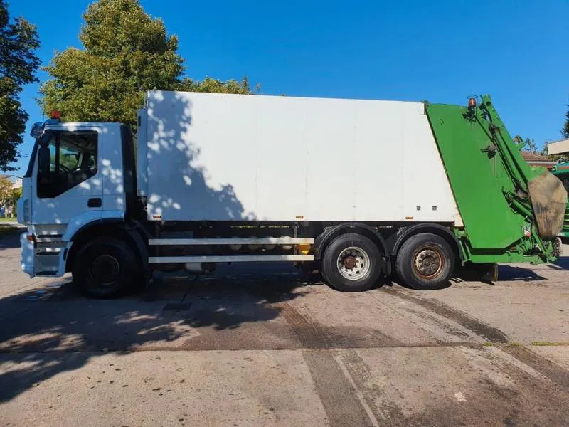 Iveco 260S 42 WAAGE 5 m³ Zöller Medium XXL 24 Umleerer 260S 42 WAAGE 5 m³ Zöller Medium XXL 24 Umleerer - Garbage truck: picture 4 Iveco 260S 42 WAAGE 5 m³ Zöller Medium XXL 24 Umleerer 260S 42 WAAGE 5 m³ Zöller Medium XXL 24 Umleerer - Garbage truck: picture 4