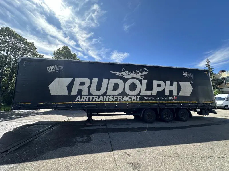 Kögel MEGA Tautliner mit ROLLENBETT Flughafentr. MEGA Tautliner mit ROLLENBETT Flughafentr. - Closed box semi-trailer: picture 2 Kögel MEGA Tautliner mit ROLLENBETT Flughafentr. MEGA Tautliner mit ROLLENBETT Flughafentr. - Closed box semi-trailer: picture 2