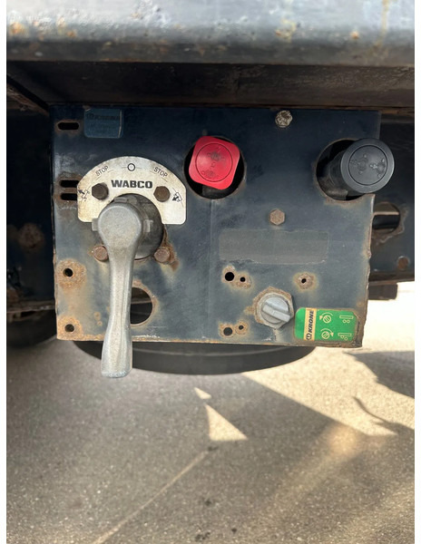 Closed box semi-trailer Krone SDK 27 *3-Achs*MEGA *Kofferauflieger*: picture 10