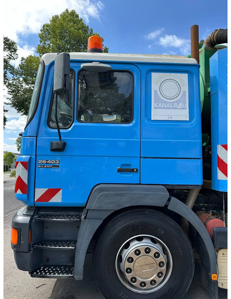 MAN 26.403 F2000 Silent 6x2 Kanalreiniger Saug - und Spülwagen - selbstfahrende Arbeitsmaschine mit Wiedemann Super 3000 Aufbau - Vacuum truck: picture 4 MAN 26.403 F2000 Silent 6x2 Kanalreiniger Saug - und Spülwagen - selbstfahrende Arbeitsmaschine mit Wiedemann Super 3000 Aufbau - Vacuum truck: picture 4