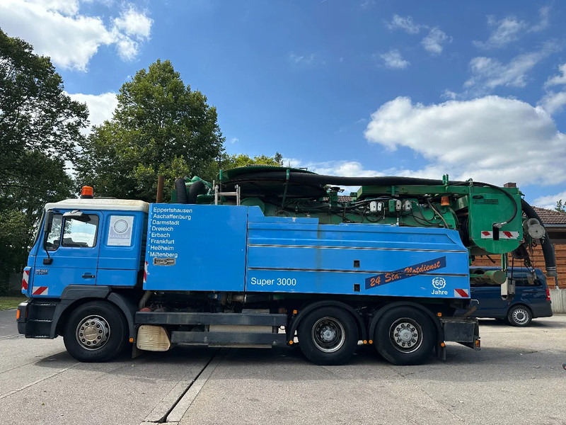 MAN 26.403 F2000 Silent 6x2 Kanalreiniger Saug - und Spülwagen - selbstfahrende Arbeitsmaschine mit Wiedemann Super 3000 Aufbau - Vacuum truck: picture 3 MAN 26.403 F2000 Silent 6x2 Kanalreiniger Saug - und Spülwagen - selbstfahrende Arbeitsmaschine mit Wiedemann Super 3000 Aufbau - Vacuum truck: picture 3