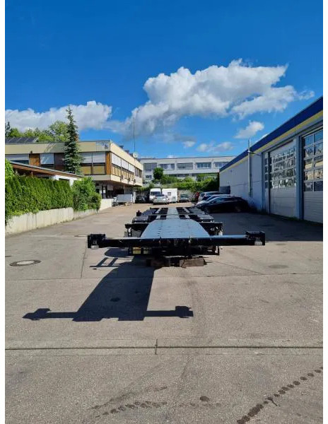 Container transporter/ Swap body semi-trailer Nooteboom CT-53-04 D 4-Achs Containerchassis Combitrailer CT-53-04 D 4-Achs Containerchassis Combitrailer: picture 10 Container transporter/ Swap body semi-trailer Nooteboom CT-53-04 D 4-Achs Containerchassis Combitrailer CT-53-04 D 4-Achs Containerchassis Combitrailer: picture 10