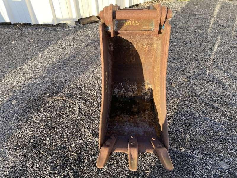 CATERPILLAR 420mm - Excavator bucket: picture 3 CATERPILLAR 420mm - Excavator bucket: picture 3