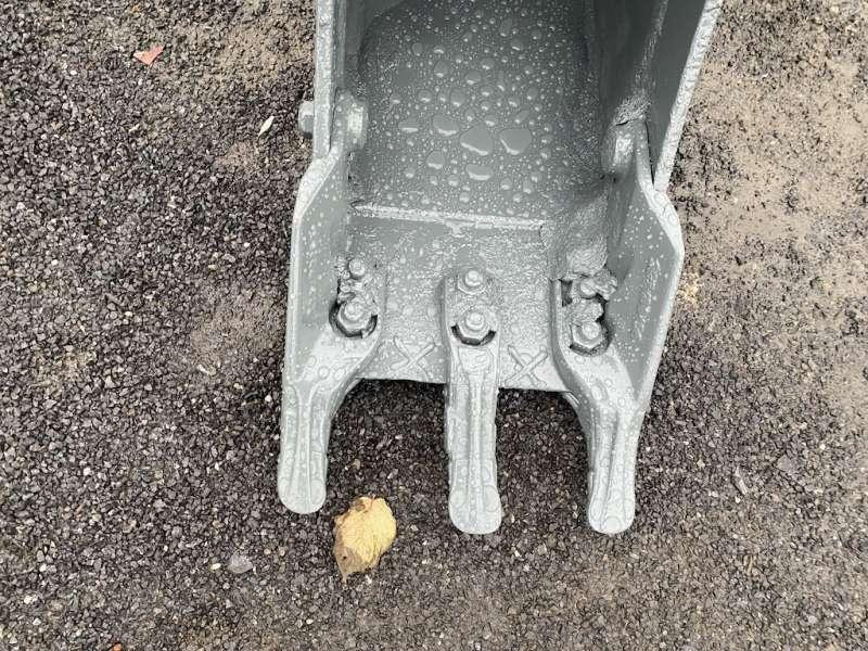 JCB 320mm - 3CX - Excavator bucket: picture 2 JCB 320mm - 3CX - Excavator bucket: picture 2