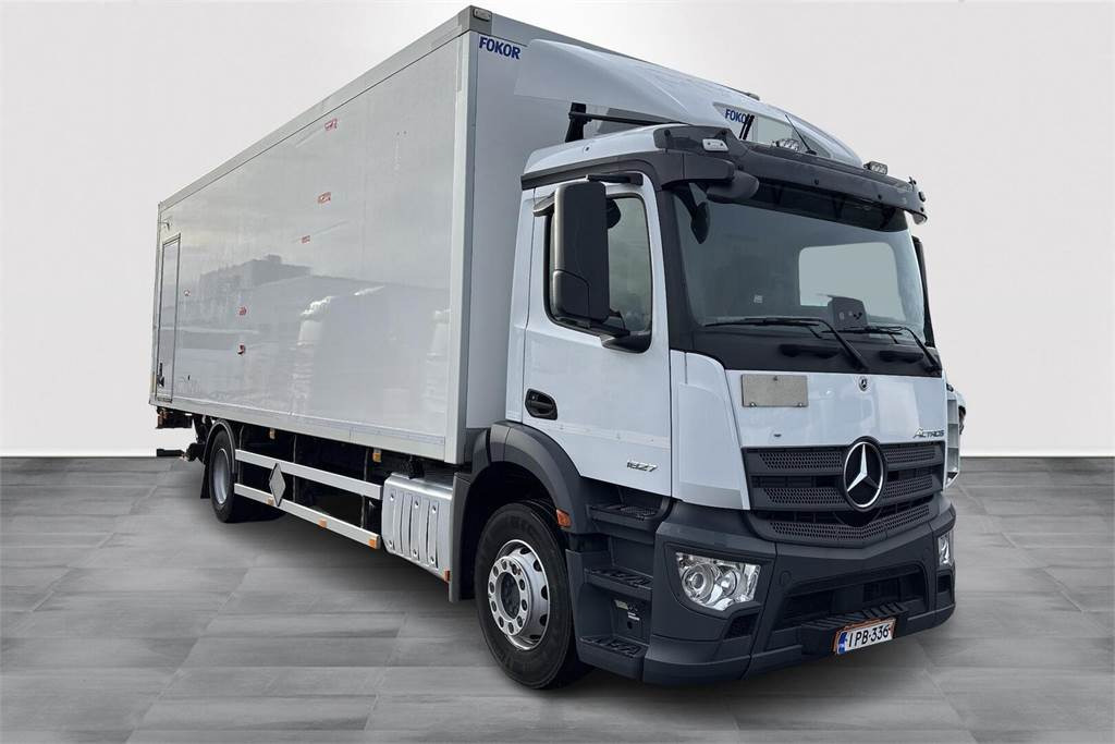 Mercedes-Benz ACTROS 1827 5 KSA-kori +PL - Box truck: picture 3 Mercedes-Benz ACTROS 1827 5 KSA-kori +PL - Box truck: picture 3